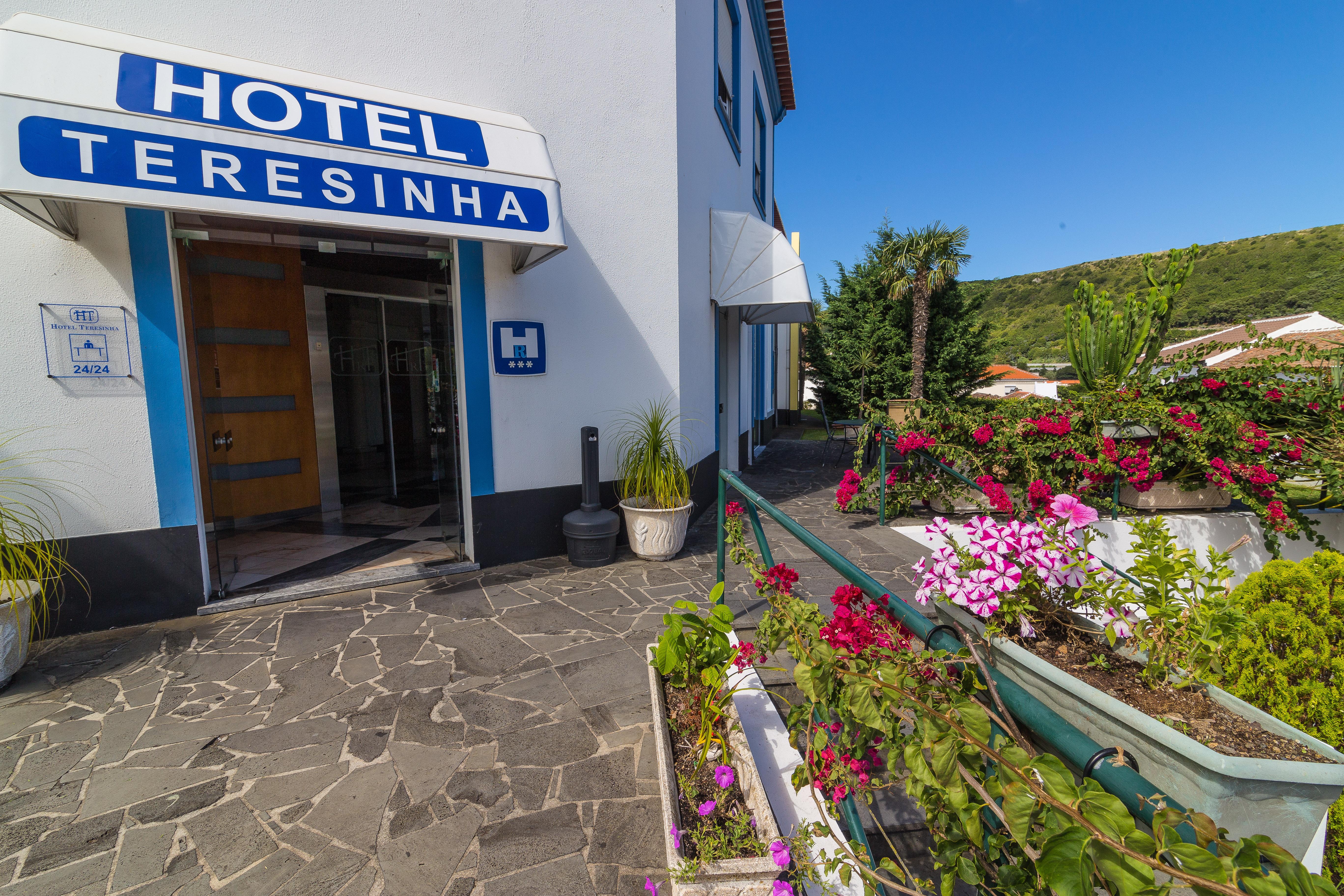 Hotel Teresinha Praia da Vitória Dış mekan fotoğraf